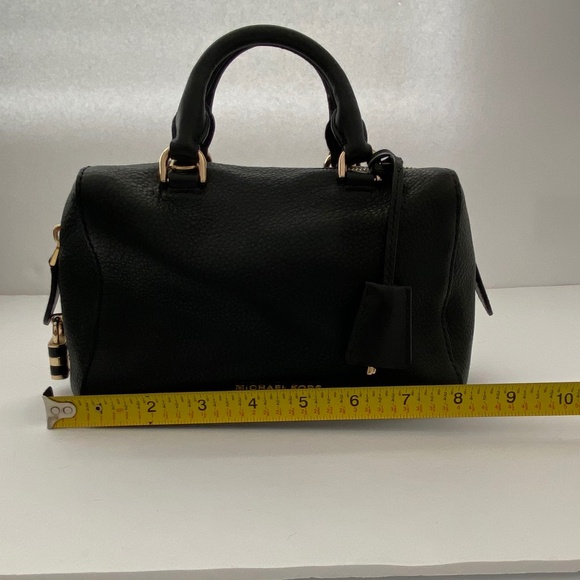 Like New Michael Kors Nano/Mini Kirby Crossbody Satchel Purse With Lock and Key - Picture 14 of 17